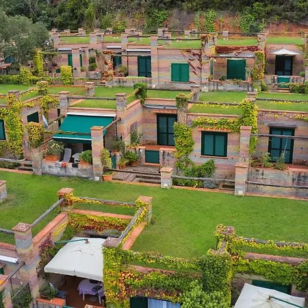 Trilocale Sant'anna Vicolo Del Mughetto - Goelba Ferienhaus *