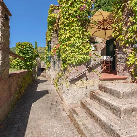 Ferienhaus Trilocale Sant'anna Vicolo Del Mughetto - Goelba Bagnaia (Livorno)